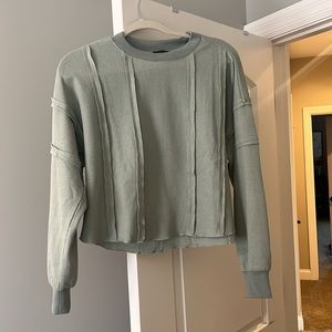 Textured crop henley